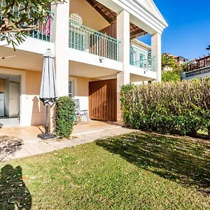 Appartement Cozy In Agay With Stunning Views, Saint-Raphaël