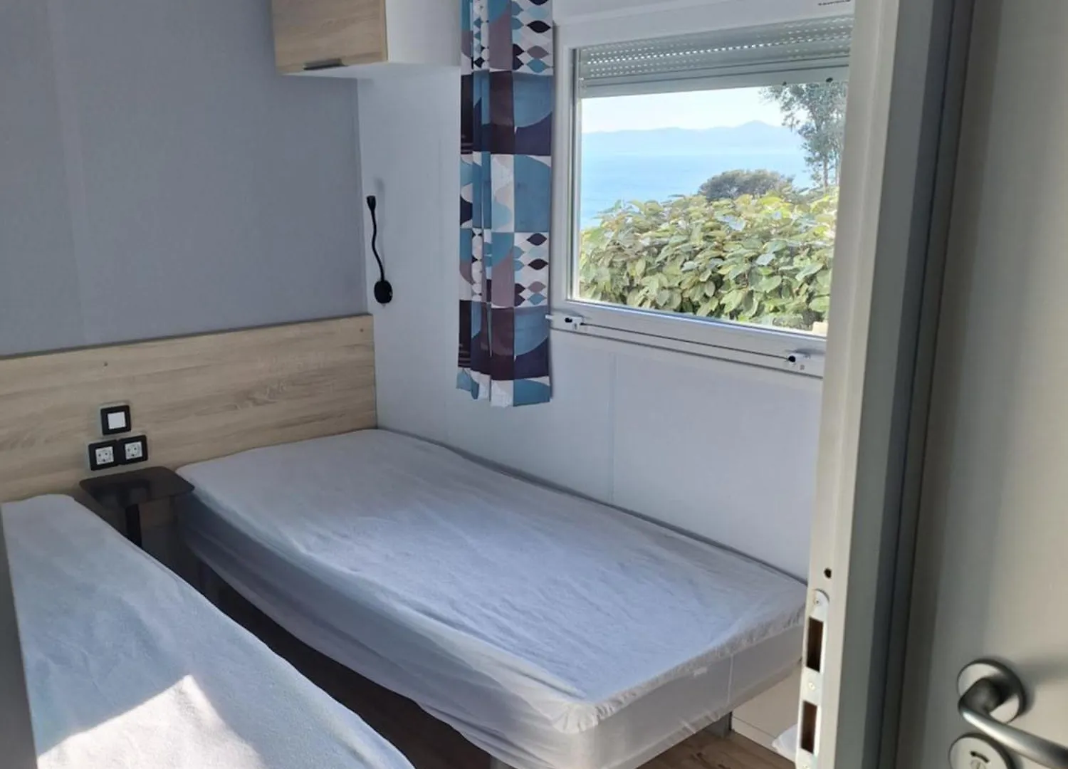 Charmant Mobil home avec Vue mer exceptionnelle Saint-Raphaël 0*,  France
